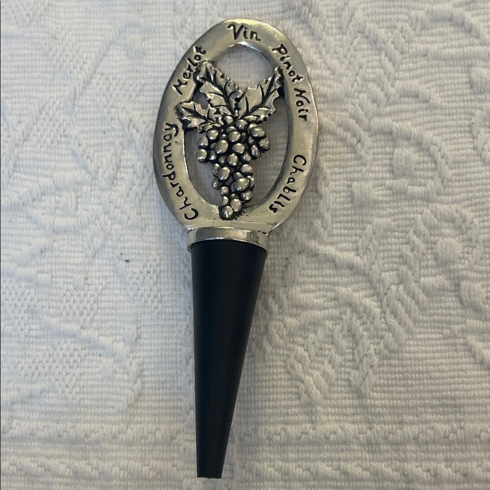Silver and Black Grape Wine Stopper